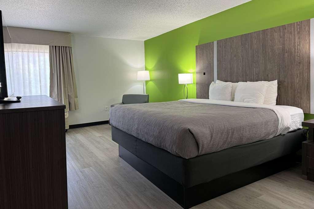 Quality Inn Clarksville - Exit 11 Номер фото