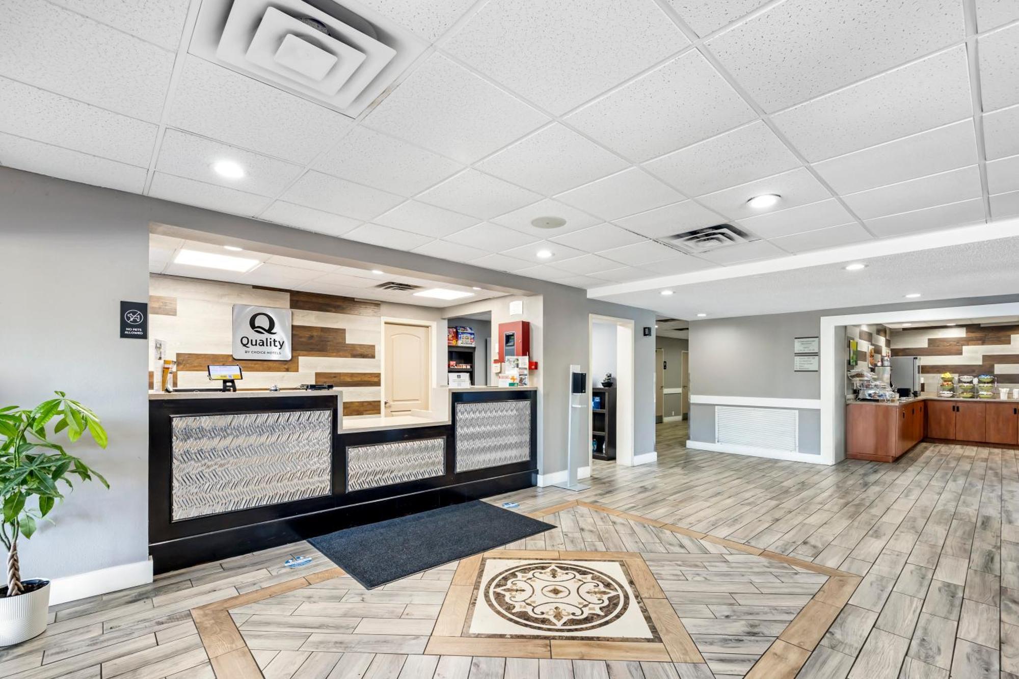 Quality Inn Clarksville - Exit 11 Екстер'єр фото
