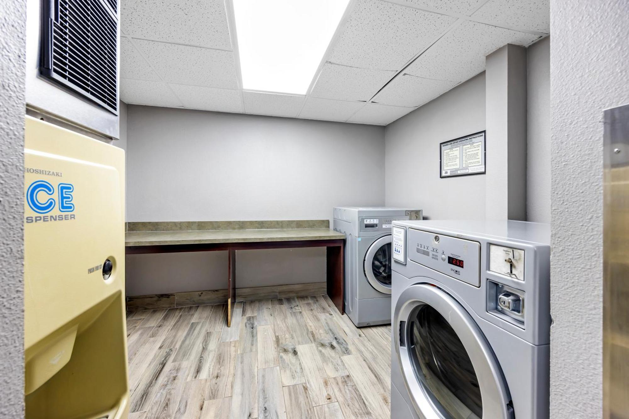 Quality Inn Clarksville - Exit 11 Екстер'єр фото