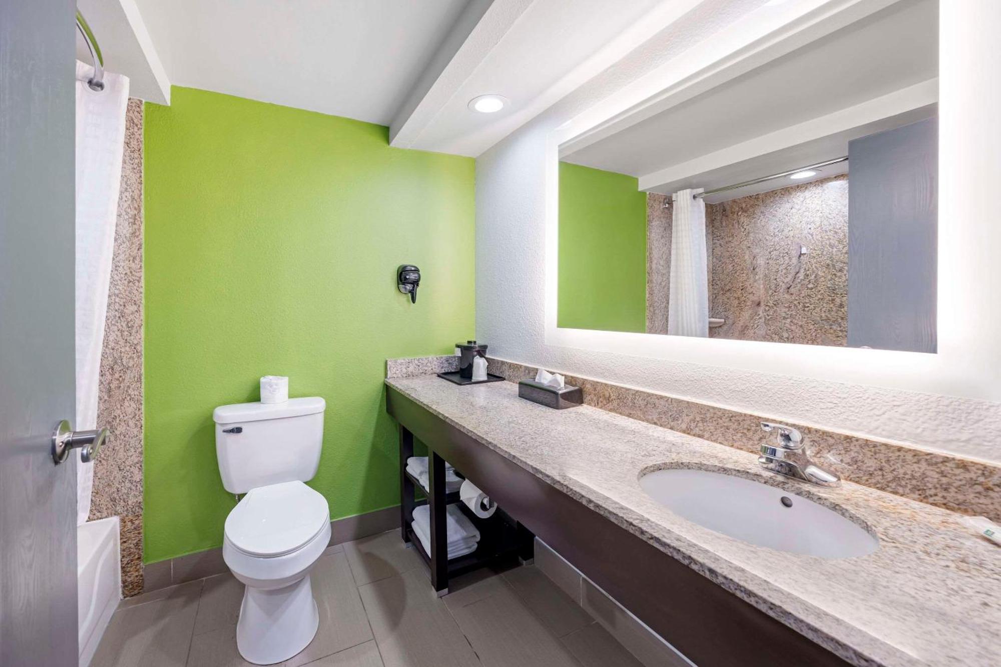 Quality Inn Clarksville - Exit 11 Екстер'єр фото